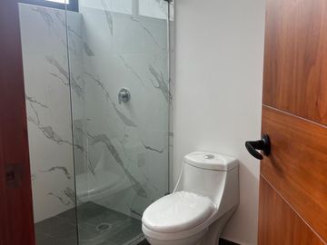 Casa nueva en venta en zona Cascatta, Parque Chihuahua