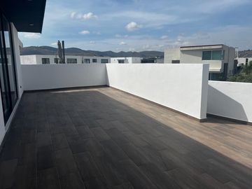 Casa nueva en venta en zona Cascatta, Parque Chihuahua