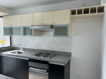 VENDO LINDO DEPA DE 80 M2 EN PISO 11 2 DORMITORIOS ENTRE EL CRUCE DE LA AV AREQUIPA CON AV ANGAMOS MIRAFLORES