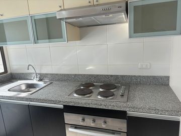 VENDO LINDO DEPA DE 80 M2 EN PISO 11 2 DORMITORIOS ENTRE EL CRUCE DE LA AV AREQUIPA CON AV ANGAMOS MIRAFLORES