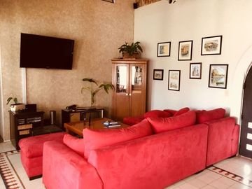 CASA EN VENTA EN LAS CAÑADAS