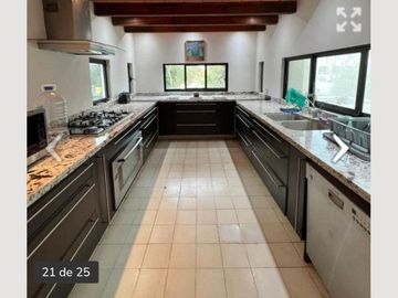 CASA EN VENTA EN LAS CAÑADAS
