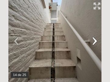 CASA EN VENTA EN LAS CAÑADAS