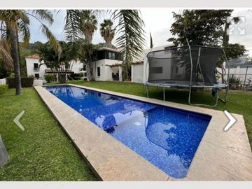CASA EN VENTA EN LAS CAÑADAS