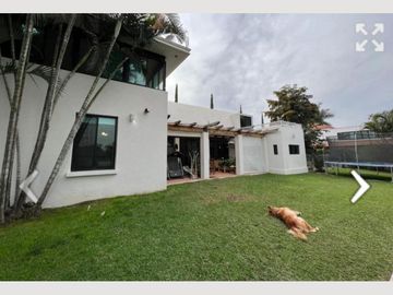 CASA EN VENTA EN LAS CAÑADAS