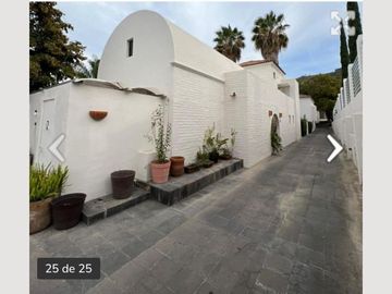 CASA EN VENTA EN LAS CAÑADAS