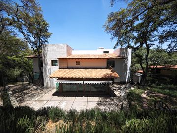 CASA EN VENTA EN HACIENDA DE VALLE ESCONDIDO ATIZAPAN