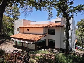 CASA EN VENTA EN HACIENDA DE VALLE ESCONDIDO ATIZAPAN