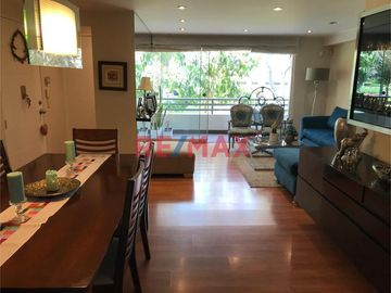 Venta De Bonito Departamento Con Vista A Parque