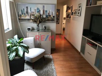 Venta De Bonito Departamento Con Vista A Parque