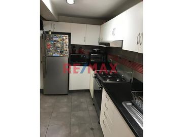 Venta De Bonito Departamento Con Vista A Parque