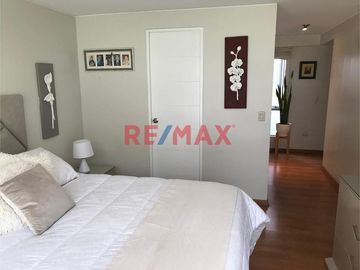 Venta De Bonito Departamento Con Vista A Parque