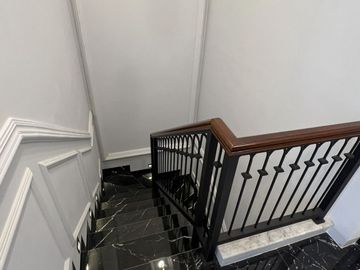 Rumah Modern Classic Brand New Jati Padang Jaksel