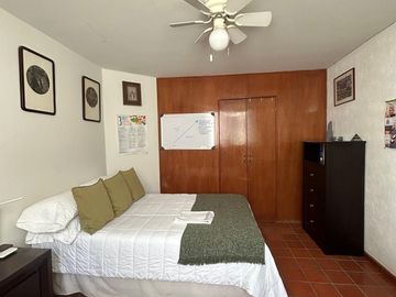 CASA EN VENTA EN FRACCIONAMIENTO LOS BOSQUES