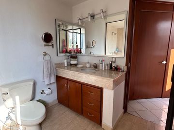 CASA EN VENTA EN FRACCIONAMIENTO LOS BOSQUES