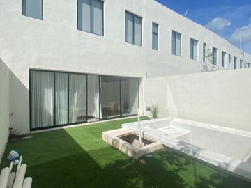 Casa en venta en privada en Dzitya, al norte de Mérida, Yucatán.
