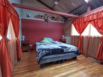 CASA RENTERA EN VENTA: EDIFICIO DE TRES DEPARTAMENTOS MAS CASA DE TRES PISOS EN VENTA