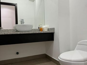 Departamento de Venta en Sector Los Laureles
