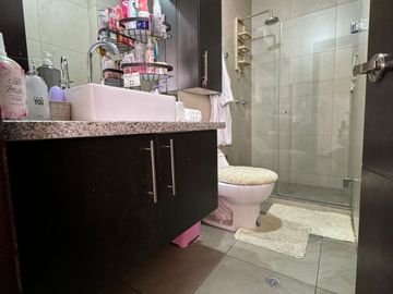 Departamento de Venta en Sector Los Laureles