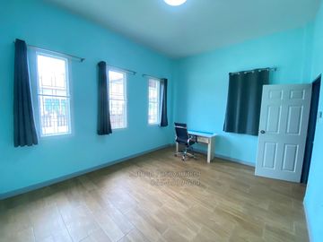 Hot Deal! Only 2.15 MB – Corner Single House on 105 sq.w. in Tapong Land 5, Near Mae Ramphueng Beach & 300 m. from Sukhumvit Road, Tapong, Rayong
