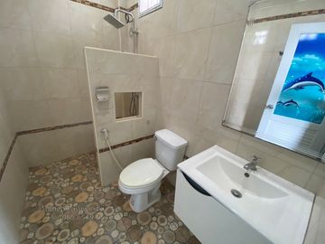 Hot Deal! Only 2.15 MB – Corner Single House on 105 sq.w. in Tapong Land 5, Near Mae Ramphueng Beach & 300 m. from Sukhumvit Road, Tapong, Rayong