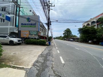 Hot Deal! Only 2.15 MB – Corner Single House on 105 sq.w. in Tapong Land 5, Near Mae Ramphueng Beach & 300 m. from Sukhumvit Road, Tapong, Rayong