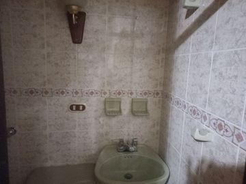 VENDO HERMOSA CASA DE PRIMER PISO EN PLENO CORAZÓN DE BARBOSA ANTIOQUIA.