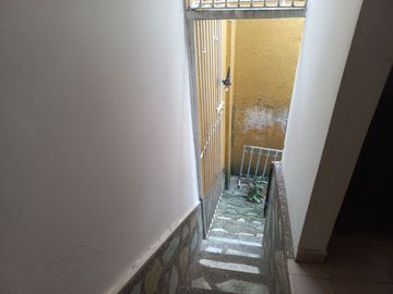 VENDO HERMOSA CASA DE PRIMER PISO EN PLENO CORAZÓN DE BARBOSA ANTIOQUIA.