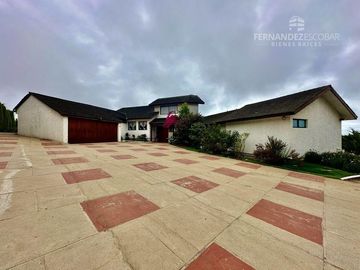 MANTAGUA - VENDE PARCELA CON CASA DE 5D 4B - COND. SANTA ADELA