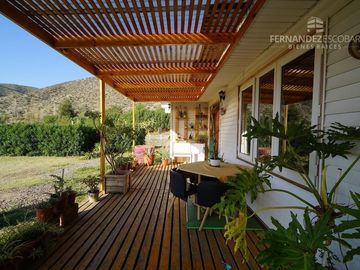 FERNANDEZ ESCOBAR VENDE CASA 4D 3B CON PISCINA - SAN ESTEBAN