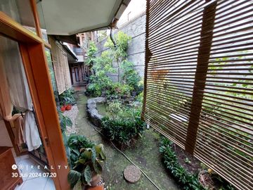 Rumah Luas Strategis Cck Untuk Kantor / Hunian di Turangga Buahbatu