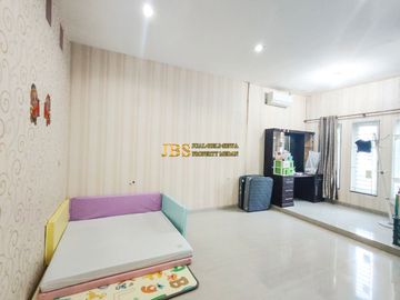 Dijual Villa di Komplek Cemara Asri Jalan Kiwi Medan