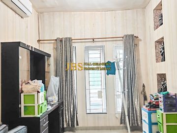 Dijual Villa di Komplek Cemara Asri Jalan Kiwi Medan