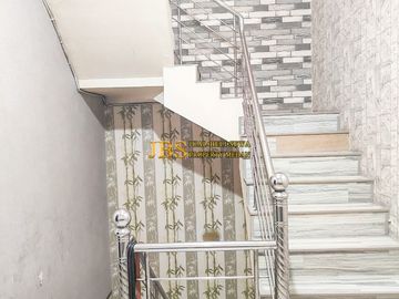 Dijual Villa di Komplek Cemara Asri Jalan Kiwi Medan