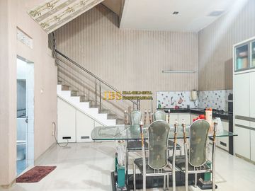 Dijual Villa di Komplek Cemara Asri Jalan Kiwi Medan