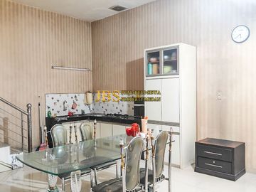 Dijual Villa di Komplek Cemara Asri Jalan Kiwi Medan