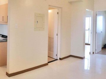 FOR SALE CONDO IN LAS PINAS SONORA GARDEN NEAR CAVITE ROBINSON ALABANG SM SOUTH MALL You sent details pala
