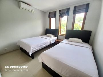 Rumah Villa Serasa Liburan di Kawasan Sejuk Dago Resort Bandung