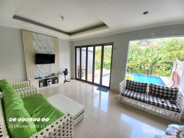 Rumah Villa Serasa Liburan di Kawasan Sejuk Dago Resort Bandung