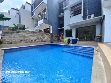 Rumah Villa Serasa Liburan di Kawasan Sejuk Dago Resort Bandung