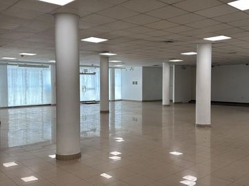 VENDO LOCAL COMERCIAL CERCADO DE LIMA
