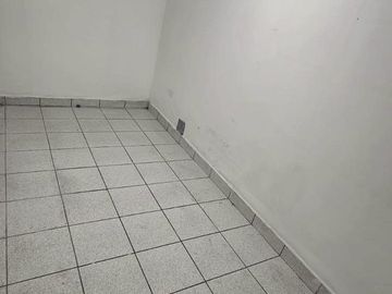 VENDO LOCAL COMERCIAL CERCADO DE LIMA