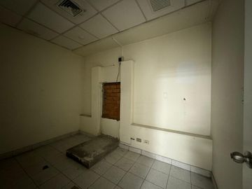 VENDO LOCAL COMERCIAL CERCADO DE LIMA