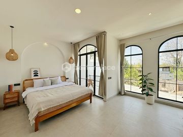 Spacious and Modern Living, 3 Bedroom Brand New Villa in Cepaka