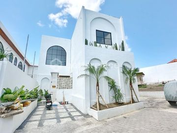 Spacious and Modern Living, 3 Bedroom Brand New Villa in Cepaka