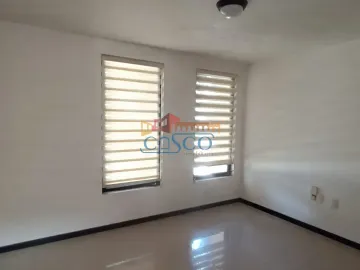 Casa en venta en privada miravalle con jardín grande