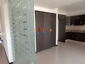 Casa en venta en privada miravalle con jardín grande
