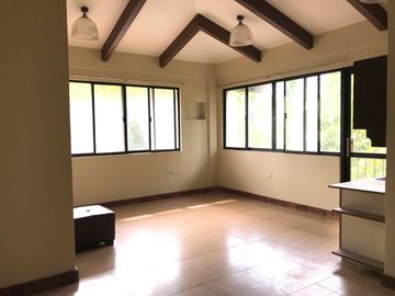 3-storeys residential apartment in Mandurriao, Iloilo City