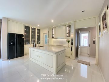 Luxury beautiful house For Sale at Nantawan Bangna km7 85 M.THB