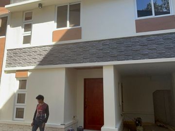 3 Bedroom  Baguio Townhouse